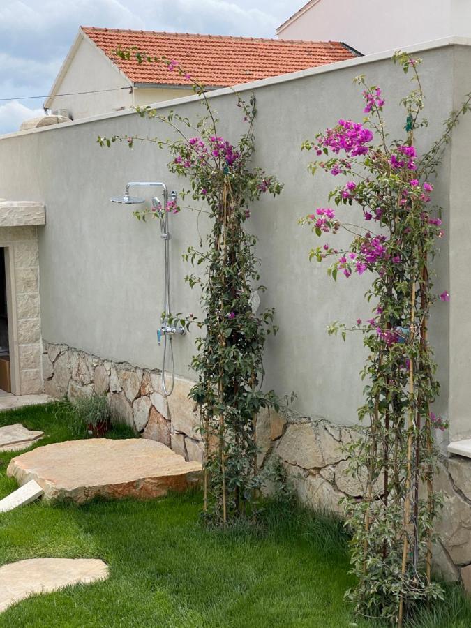 Villa Mediterra Garden & Pool 波尔 外观 照片
